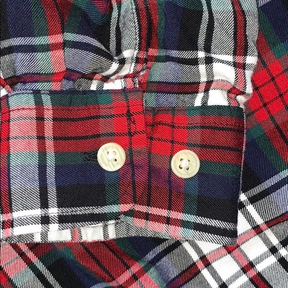 🐣 Eddie Bauer Soft Plaided Button Down Shirt 🐥 - Picture 4 of 7